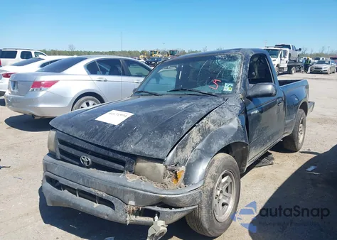 2000 Toyota Tacoma из США, поврежденный, VIN 4TANL42N7YZ667728